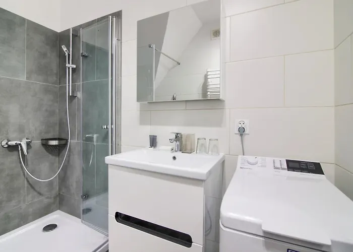 In - Floriana シュチェチン